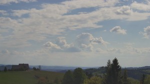 Skiareál Troják - Troják, Maruška - panorama - 19.5.2026 v 16:02 Skiareál Troják - Troják, Maruška - panorama - 19.5.2026 v 16:02
