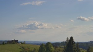 Skiareál Troják - Troják, Maruška - panorama - 19.5.2026 v 18:02 Skiareál Troják - Troják, Maruška - panorama - 19.5.2026 v 18:02