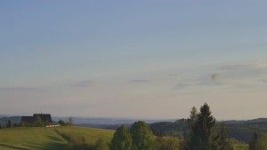 Skiareál Troják - Troják, Maruška - panorama - 19.5.2026 v 19:32 Skiareál Troják - Troják, Maruška - panorama - 19.5.2026 v 19:32