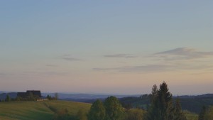 Skiareál Troják - Troják, Maruška - panorama - 19.5.2026 v 20:02 Skiareál Troják - Troják, Maruška - panorama - 19.5.2026 v 20:02
