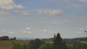 Skiareál Troják - Troják, Maruška - panorama - 17.6.2026 v 10:02 Skiareál Troják - Troják, Maruška - panorama - 17.6.2026 v 10:02
