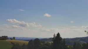 Skiareál Troják - Troják, Maruška - panorama - 11.7.2026 v 17:02 Skiareál Troják - Troják, Maruška - panorama - 11.7.2026 v 17:02