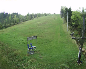 Skiareál Troják - Kamera u nástupu na vlek svah A - 16.4.2024 v 13:01 Skiareál Troják - Kamera u nástupu na vlek svah A - 16.4.2024 v 13:01