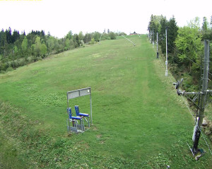 Skiareál Troják - Kamera u nástupu na vlek svah A - 16.4.2024 v 17:01 Skiareál Troják - Kamera u nástupu na vlek svah A - 16.4.2024 v 17:01