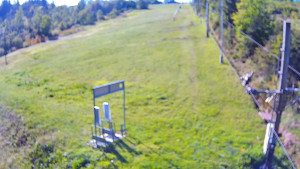 Skiareál Troják - Kamera u nástupu na vlek svah A - 21.5.2025 v 08:00 Skiareál Troják - Kamera u nástupu na vlek svah A - 21.5.2025 v 08:00