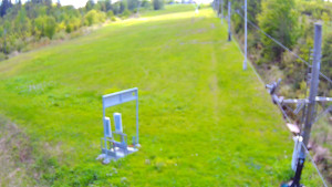 Skiareál Troják - Kamera u nástupu na vlek svah A - 21.5.2025 v 12:00 Skiareál Troják - Kamera u nástupu na vlek svah A - 21.5.2025 v 12:00