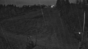 Skiareál Troják - Kamera u nástupu na vlek svah A - 26.10.2025 v 05:40 Skiareál Troják - Kamera u nástupu na vlek svah A - 26.10.2025 v 05:40