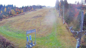 Skiareál Troják - Kamera u nástupu na vlek svah A - 26.10.2025 v 06:40 Skiareál Troják - Kamera u nástupu na vlek svah A - 26.10.2025 v 06:40