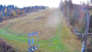 Skiareál Troják - Kamera u nástupu na vlek svah A - 26.10.2025 v 06:45 Skiareál Troják - Kamera u nástupu na vlek svah A - 26.10.2025 v 06:45