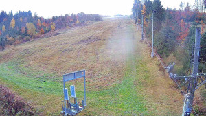 Skiareál Troják - Kamera u nástupu na vlek svah A - 26.10.2025 v 07:25 Skiareál Troják - Kamera u nástupu na vlek svah A - 26.10.2025 v 07:25