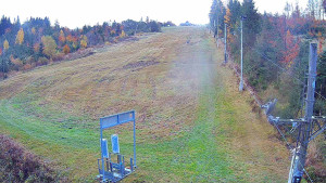 Skiareál Troják - Kamera u nástupu na vlek svah A - 26.10.2025 v 07:30 Skiareál Troják - Kamera u nástupu na vlek svah A - 26.10.2025 v 07:30