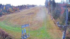 Skiareál Troják - Kamera u nástupu na vlek svah A - 26.10.2025 v 07:45 Skiareál Troják - Kamera u nástupu na vlek svah A - 26.10.2025 v 07:45
