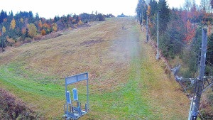 Skiareál Troják - Kamera u nástupu na vlek svah A - 26.10.2025 v 09:25 Skiareál Troják - Kamera u nástupu na vlek svah A - 26.10.2025 v 09:25