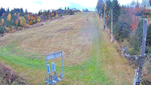 Skiareál Troják - Kamera u nástupu na vlek svah A - 26.10.2025 v 11:30 Skiareál Troják - Kamera u nástupu na vlek svah A - 26.10.2025 v 11:30
