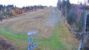 Skiareál Troják - Kamera u nástupu na vlek svah A - 26.10.2025 v 16:55 Skiareál Troják - Kamera u nástupu na vlek svah A - 26.10.2025 v 16:55