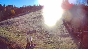 Skiareál Troják - Kamera u nástupu na vlek svah A - 31.10.2025 v 08:05 Skiareál Troják - Kamera u nástupu na vlek svah A - 31.10.2025 v 08:05