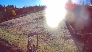 Skiareál Troják - Kamera u nástupu na vlek svah A - 31.10.2025 v 08:10 Skiareál Troják - Kamera u nástupu na vlek svah A - 31.10.2025 v 08:10