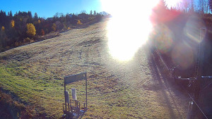 Skiareál Troják - Kamera u nástupu na vlek svah A - 31.10.2025 v 08:15 Skiareál Troják - Kamera u nástupu na vlek svah A - 31.10.2025 v 08:15