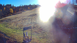 Skiareál Troják - Kamera u nástupu na vlek svah A - 31.10.2025 v 08:20 Skiareál Troják - Kamera u nástupu na vlek svah A - 31.10.2025 v 08:20