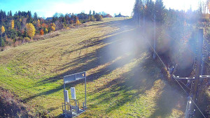 Skiareál Troják - Kamera u nástupu na vlek svah A - 31.10.2025 v 10:15 Skiareál Troják - Kamera u nástupu na vlek svah A - 31.10.2025 v 10:15