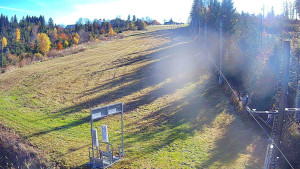 Skiareál Troják - Kamera u nástupu na vlek svah A - 31.10.2025 v 10:25 Skiareál Troják - Kamera u nástupu na vlek svah A - 31.10.2025 v 10:25