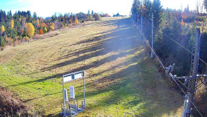 Skiareál Troják - Kamera u nástupu na vlek svah A - 31.10.2025 v 10:50 Skiareál Troják - Kamera u nástupu na vlek svah A - 31.10.2025 v 10:50