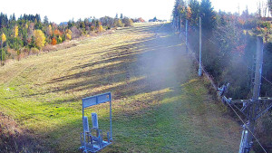 Skiareál Troják - Kamera u nástupu na vlek svah A - 31.10.2025 v 11:35 Skiareál Troják - Kamera u nástupu na vlek svah A - 31.10.2025 v 11:35