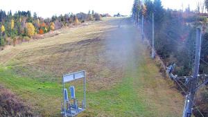 Skiareál Troják - Kamera u nástupu na vlek svah A - 31.10.2025 v 12:25 Skiareál Troják - Kamera u nástupu na vlek svah A - 31.10.2025 v 12:25