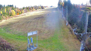 Skiareál Troják - Kamera u nástupu na vlek svah A - 31.10.2025 v 13:00 Skiareál Troják - Kamera u nástupu na vlek svah A - 31.10.2025 v 13:00