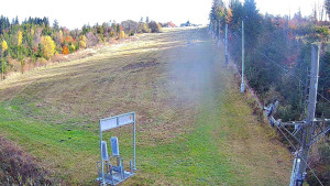 Skiareál Troják - Kamera u nástupu na vlek svah A - 31.10.2025 v 13:05 Skiareál Troják - Kamera u nástupu na vlek svah A - 31.10.2025 v 13:05