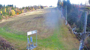 Skiareál Troják - Kamera u nástupu na vlek svah A - 31.10.2025 v 13:20 Skiareál Troják - Kamera u nástupu na vlek svah A - 31.10.2025 v 13:20