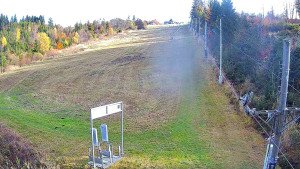 Skiareál Troják - Kamera u nástupu na vlek svah A - 31.10.2025 v 13:25 Skiareál Troják - Kamera u nástupu na vlek svah A - 31.10.2025 v 13:25