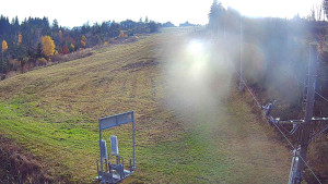 Skiareál Troják - Kamera u nástupu na vlek svah A - 2.11.2025 v 08:55 Skiareál Troják - Kamera u nástupu na vlek svah A - 2.11.2025 v 08:55