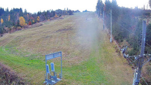 Skiareál Troják - Kamera u nástupu na vlek svah A - 2.11.2025 v 10:55 Skiareál Troják - Kamera u nástupu na vlek svah A - 2.11.2025 v 10:55