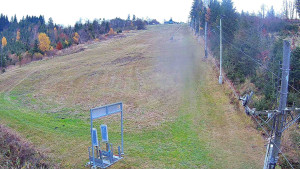 Skiareál Troják - Kamera u nástupu na vlek svah A - 2.11.2025 v 13:55 Skiareál Troják - Kamera u nástupu na vlek svah A - 2.11.2025 v 13:55