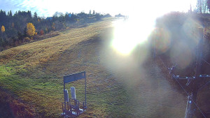 Skiareál Troják - Kamera u nástupu na vlek svah A - 4.11.2025 v 08:40 Skiareál Troják - Kamera u nástupu na vlek svah A - 4.11.2025 v 08:40