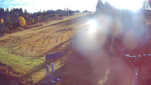 Skiareál Troják - Kamera u nástupu na vlek svah A - 4.11.2025 v 09:10 Skiareál Troják - Kamera u nástupu na vlek svah A - 4.11.2025 v 09:10