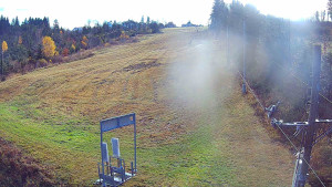 Skiareál Troják - Kamera u nástupu na vlek svah A - 4.11.2025 v 09:25 Skiareál Troják - Kamera u nástupu na vlek svah A - 4.11.2025 v 09:25