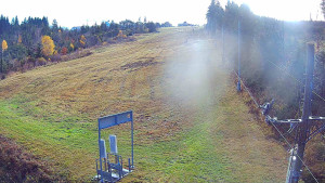 Skiareál Troják - Kamera u nástupu na vlek svah A - 4.11.2025 v 09:35 Skiareál Troják - Kamera u nástupu na vlek svah A - 4.11.2025 v 09:35