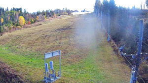 Skiareál Troják - Kamera u nástupu na vlek svah A - 4.11.2025 v 11:15 Skiareál Troják - Kamera u nástupu na vlek svah A - 4.11.2025 v 11:15