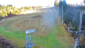 Skiareál Troják - Kamera u nástupu na vlek svah A - 4.11.2025 v 13:55 Skiareál Troják - Kamera u nástupu na vlek svah A - 4.11.2025 v 13:55