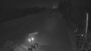 Skiareál Troják - Kamera u nástupu na vlek svah A - 2.12.2025 v 02:15 Skiareál Troják - Kamera u nástupu na vlek svah A - 2.12.2025 v 02:15