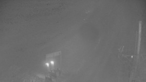 Skiareál Troják - Kamera u nástupu na vlek svah A - 2.12.2025 v 03:30 Skiareál Troják - Kamera u nástupu na vlek svah A - 2.12.2025 v 03:30