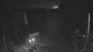 Skiareál Troják - Kamera u nástupu na vlek svah A - 2.12.2025 v 04:55 Skiareál Troják - Kamera u nástupu na vlek svah A - 2.12.2025 v 04:55