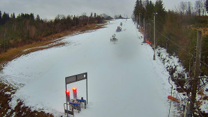 Skiareál Troják - Kamera u nástupu na vlek svah A - 5.12.2025 v 07:25 Skiareál Troják - Kamera u nástupu na vlek svah A - 5.12.2025 v 07:25