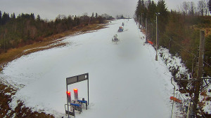 Skiareál Troják - Kamera u nástupu na vlek svah A - 5.12.2025 v 07:30 Skiareál Troják - Kamera u nástupu na vlek svah A - 5.12.2025 v 07:30