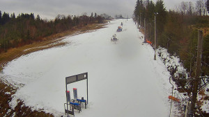 Skiareál Troják - Kamera u nástupu na vlek svah A - 5.12.2025 v 09:00 Skiareál Troják - Kamera u nástupu na vlek svah A - 5.12.2025 v 09:00