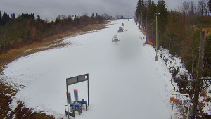 Skiareál Troják - Kamera u nástupu na vlek svah A - 5.12.2025 v 09:25 Skiareál Troják - Kamera u nástupu na vlek svah A - 5.12.2025 v 09:25