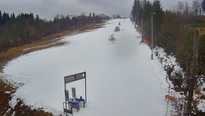 Skiareál Troják - Kamera u nástupu na vlek svah A - 5.12.2025 v 10:00 Skiareál Troják - Kamera u nástupu na vlek svah A - 5.12.2025 v 10:00