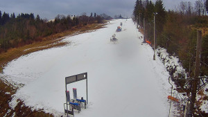 Skiareál Troják - Kamera u nástupu na vlek svah A - 5.12.2025 v 10:50 Skiareál Troják - Kamera u nástupu na vlek svah A - 5.12.2025 v 10:50